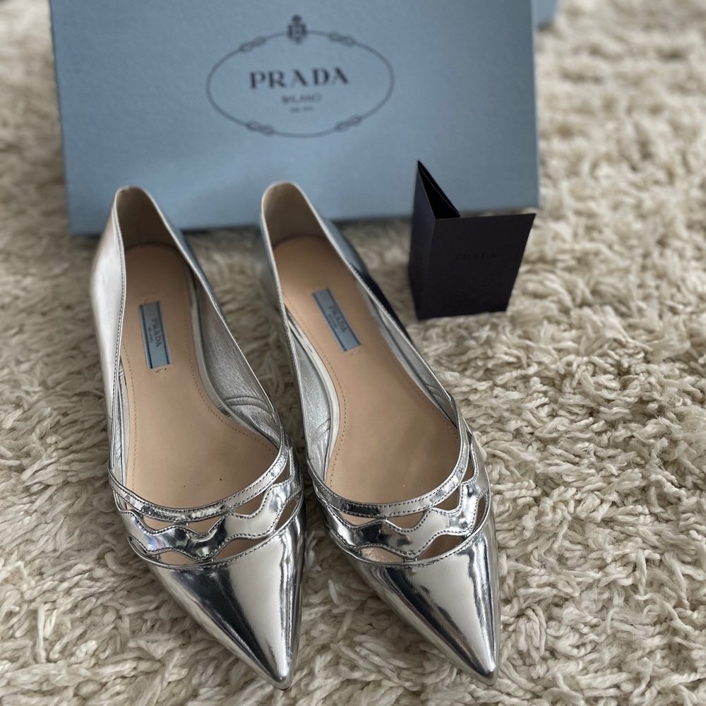 Like New Authentic PRADA Metallic Silver Flats Size 38